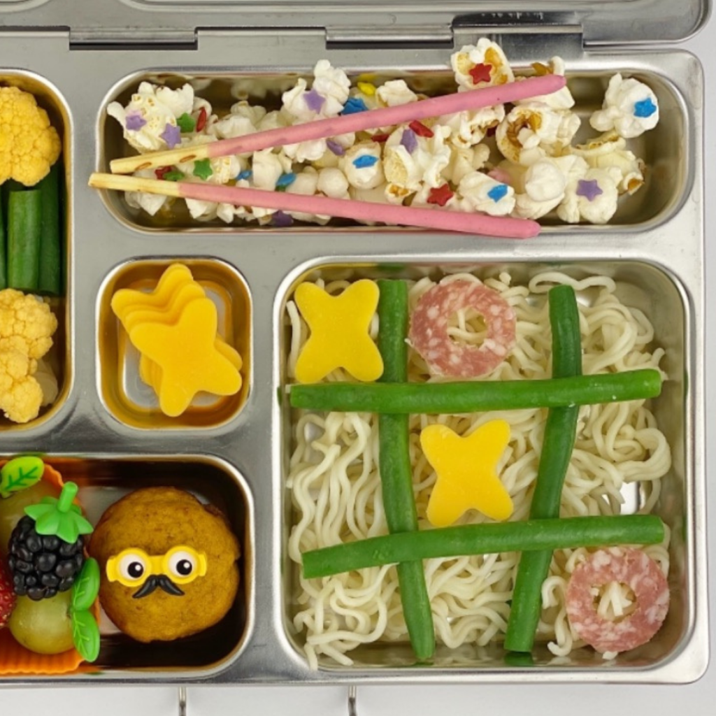 Kids Lunch idea with green beans. Teuko lunchbox community. Thanksgiving foods for kids. Thanksgiving lunch ideas for kids. Thanks giving lunchbox ideas for kids.
