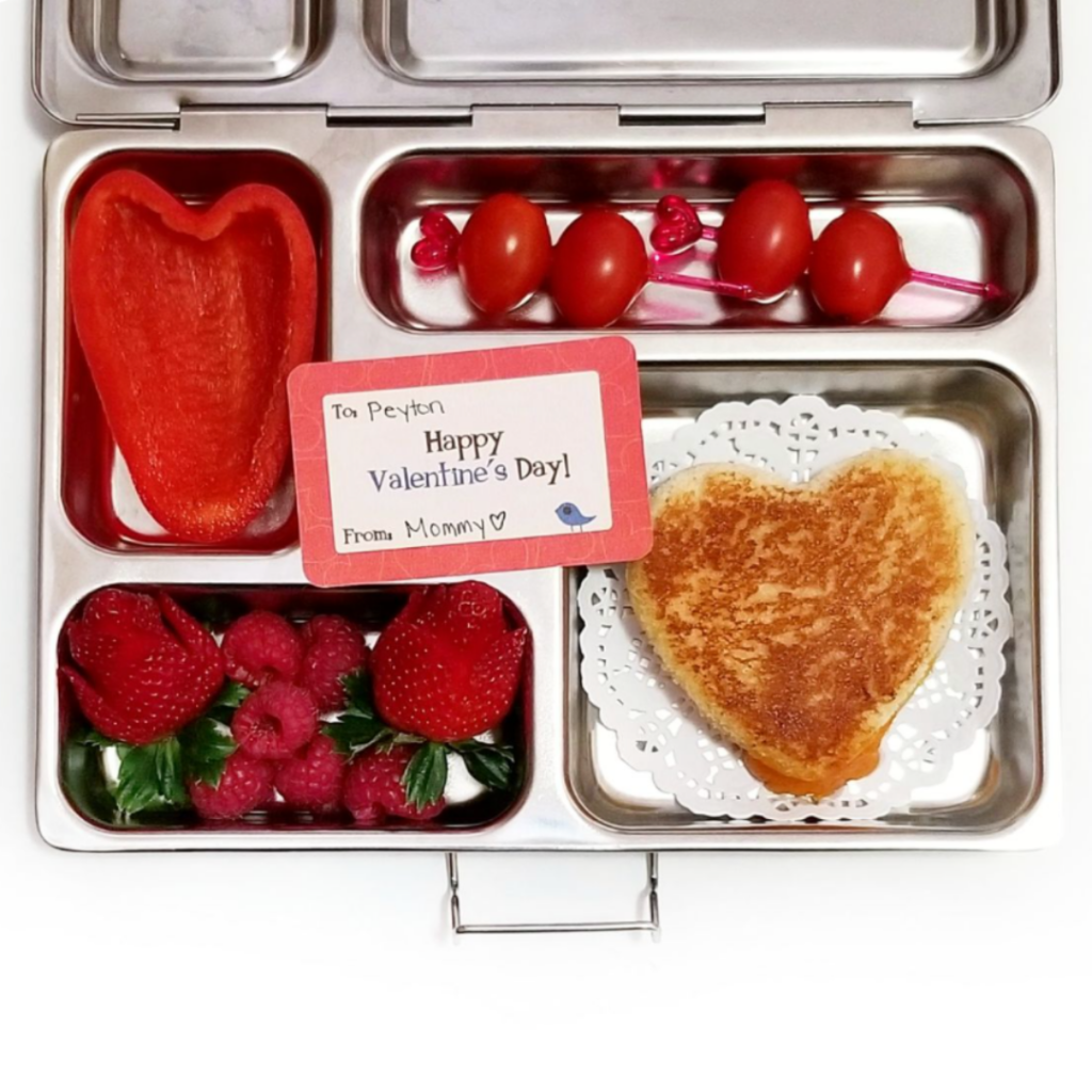 Valentine's day lunchbox for kids. bento. teuko. Valentine's Day 2021.