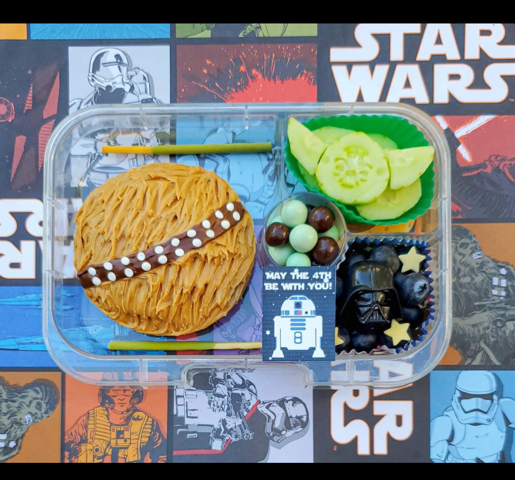 Star Wars Lunch by @TheBentobaker via Instagram. Star Wars Food Ideas For The Lunchbox.
