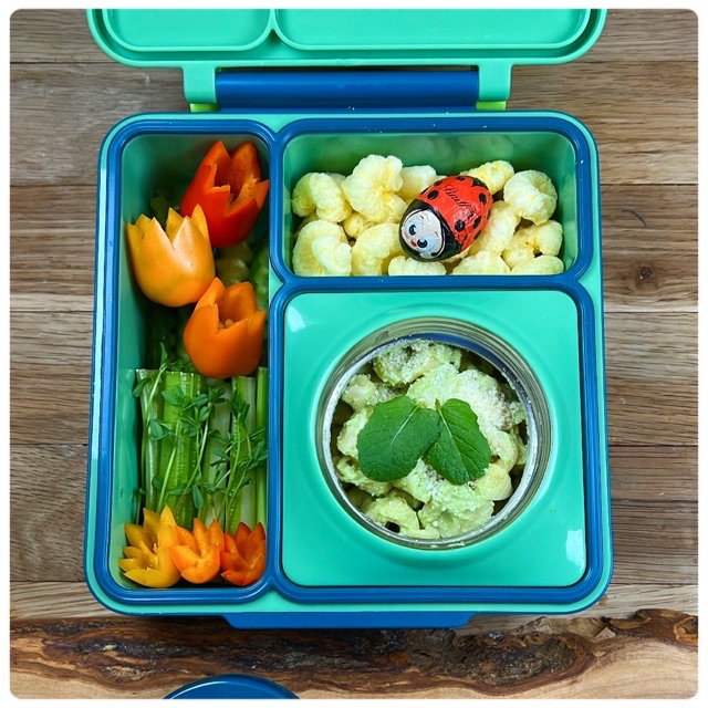 Tulips made out of bell peppers in a kids bento omiebox lunchbox